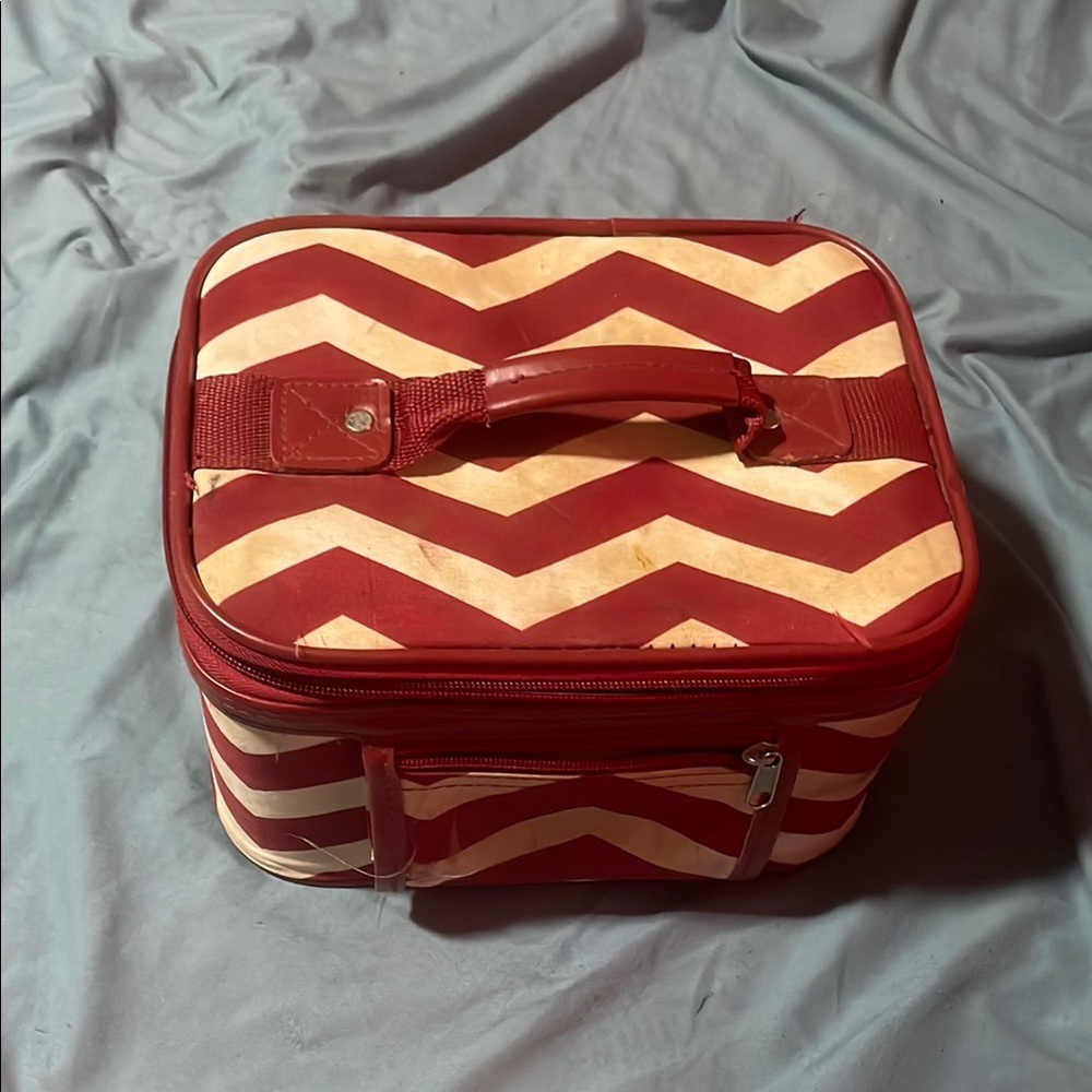 Chevron Patterned Red and Cream Travel Case